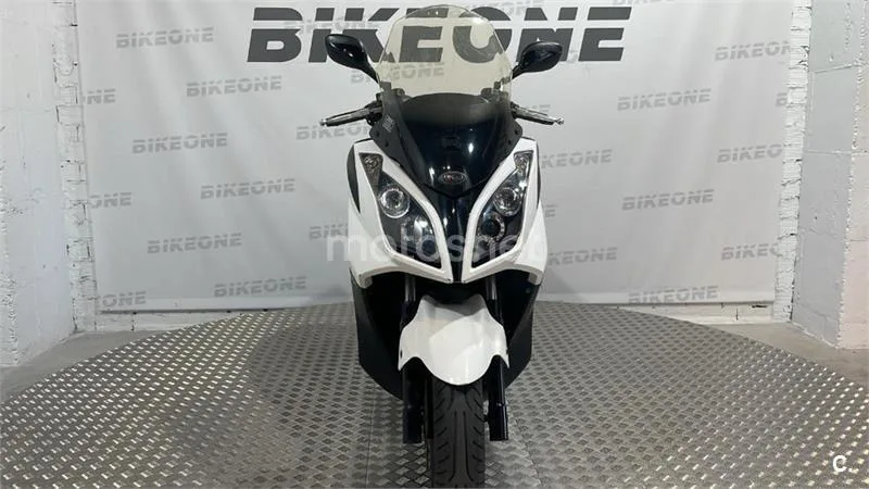 Kymco Super Dink 125 – Vista 5