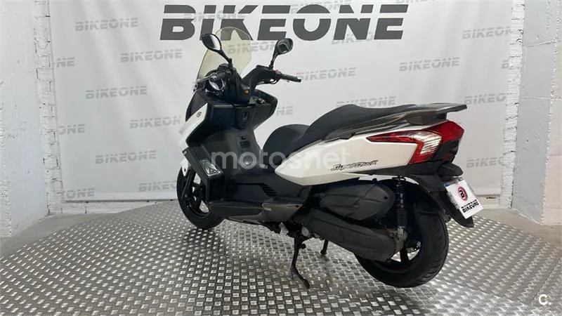Kymco Super Dink 125 – Vista 6