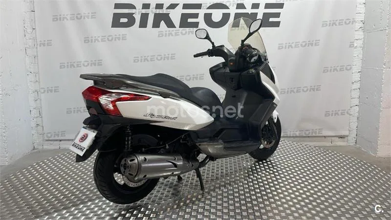 Kymco Super Dink 125 – Vista 8