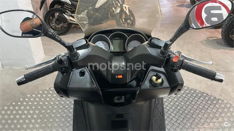 Kymco Super Dink 125 – Vista 10