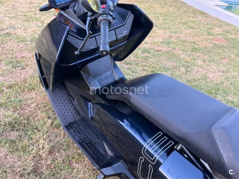 BMW CE 04 – Vista 14