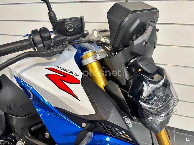BMW F 900 R – Vista 4