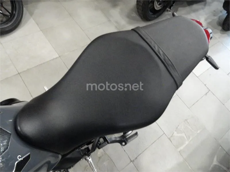 Yamaha MT-09 – Vista 8