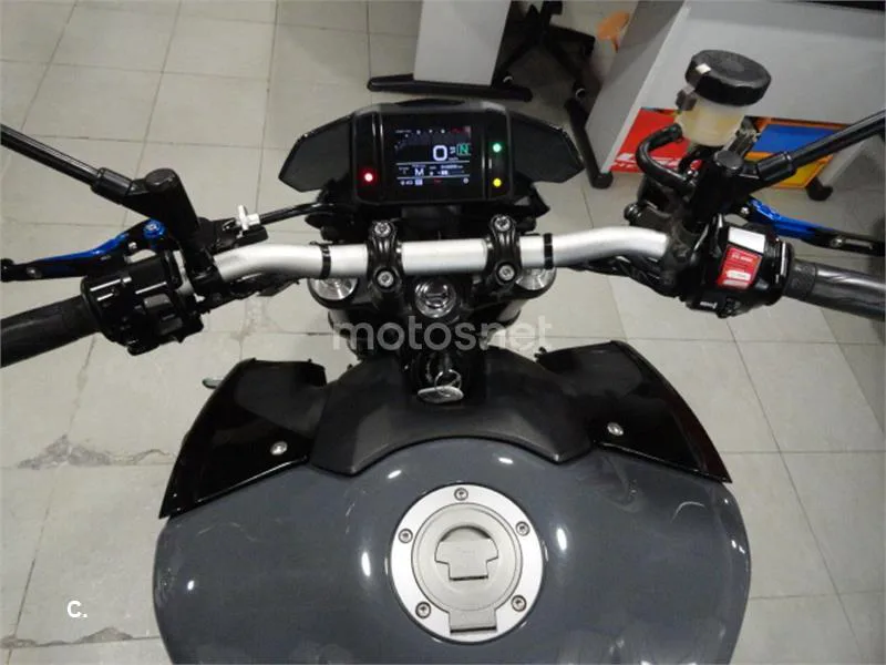 Yamaha MT-09 – Vista 9