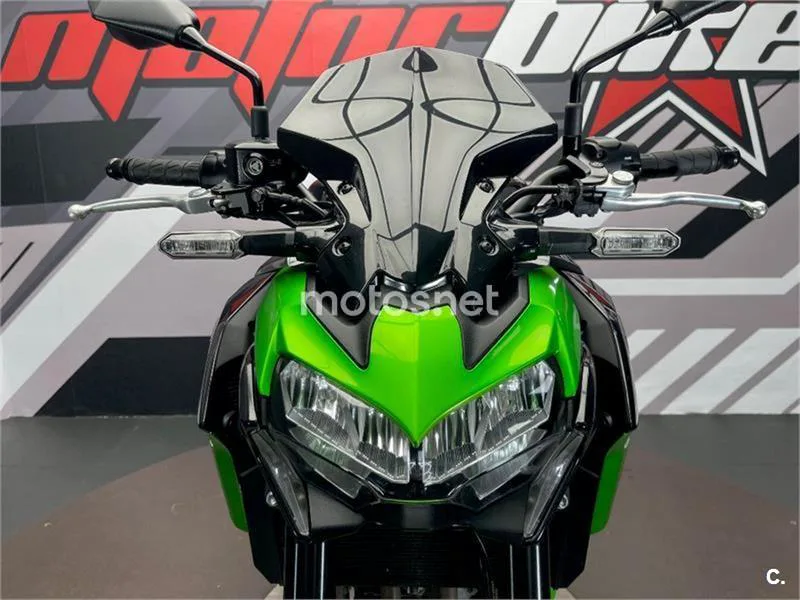 Kawasaki Z900 – Vista 13