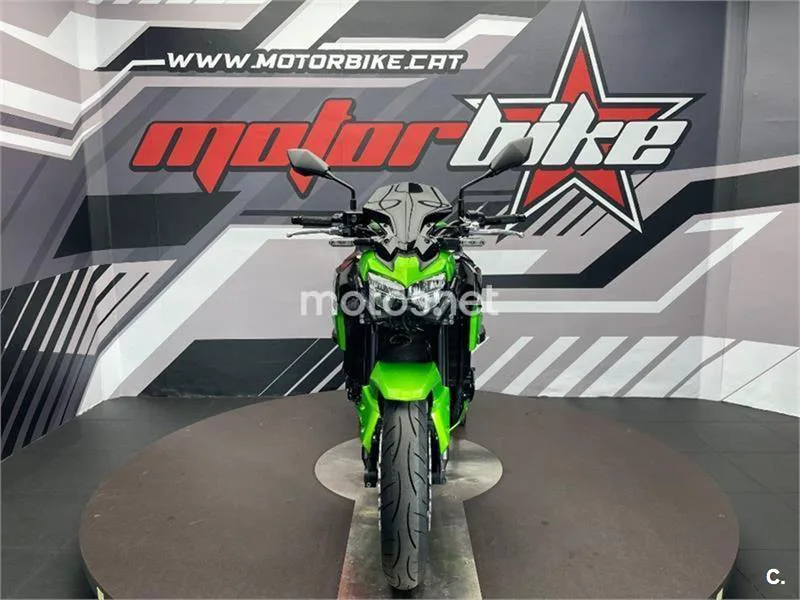 Kawasaki Z900 – Vista 3