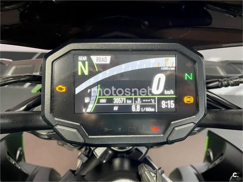 Kawasaki Z900 – Vista 6