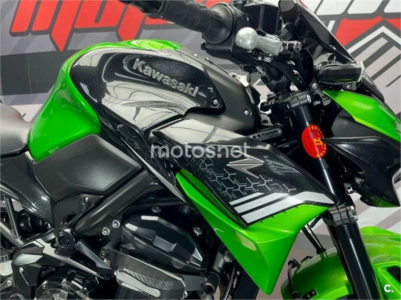 Kawasaki Z900 – Vista 10