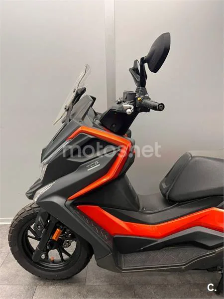 Kymco DTX 350 – Vista 4