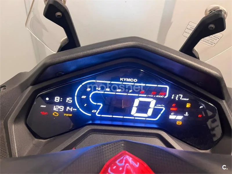 Kymco DTX 350 – Vista 7