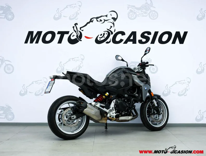 BMW F 900 R – Vista 3