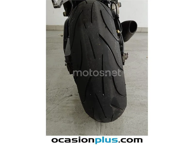 Honda CBR 1000 RR Fireblade – Vista 18