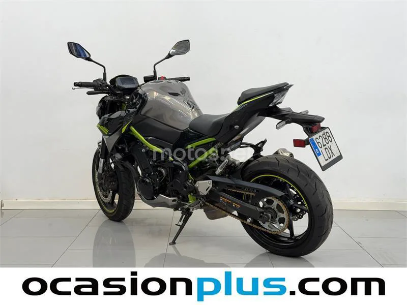 Kawasaki Z900 – Vista 7