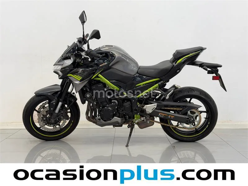Kawasaki Z900 – Vista 8