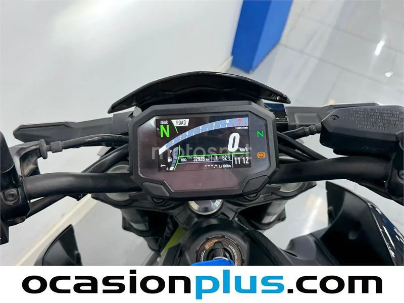 Kawasaki Z900 – Vista 10