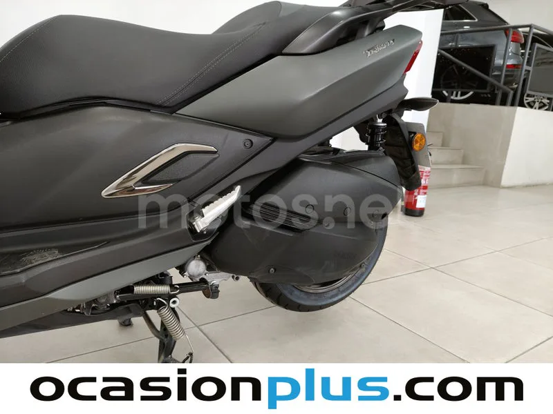 Yamaha Tricity – Vista 16