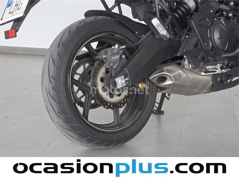 Kawasaki Versys – Vista 22
