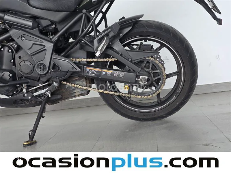 Kawasaki Versys – Vista 27