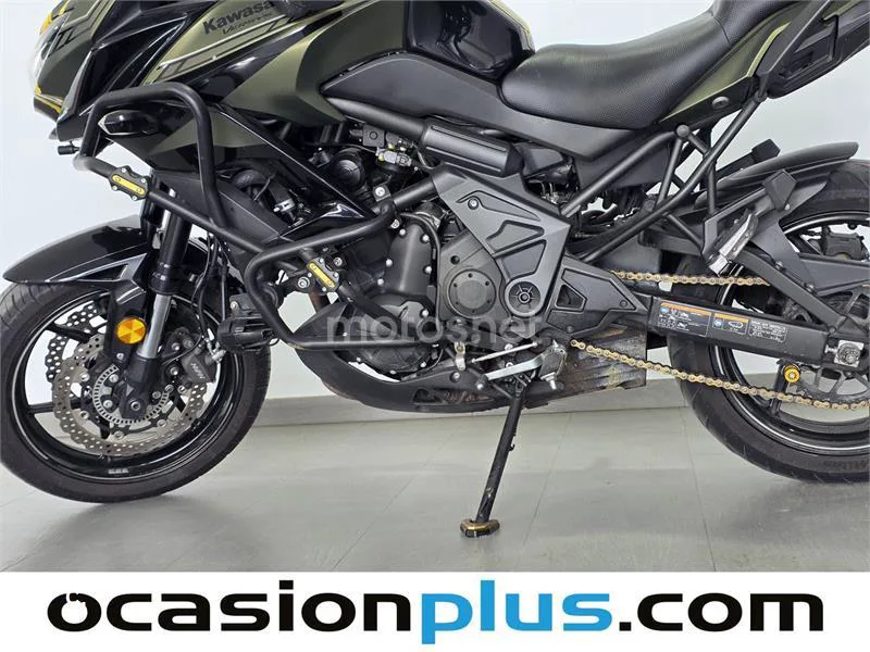 Kawasaki Versys – Vista 28