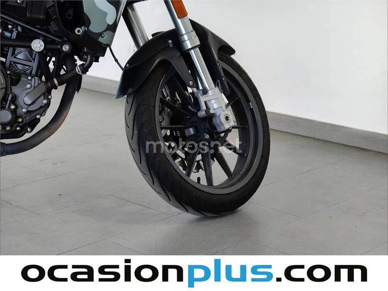 Benelli TRK – Vista 17