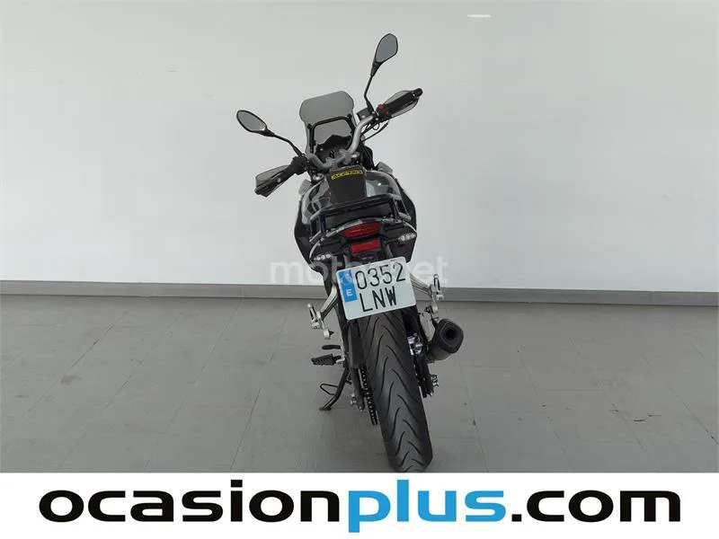 Benelli TRK – Vista 4