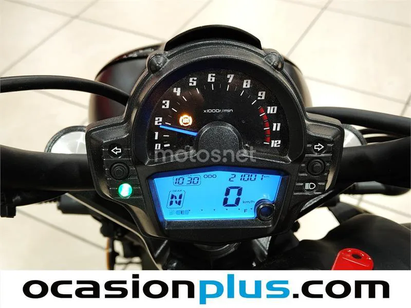 Kawasaki Vulcan S – Vista 11
