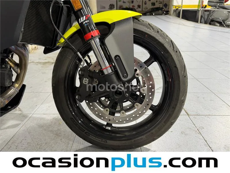 Husqvarna Vitpilen 801 – Vista 16
