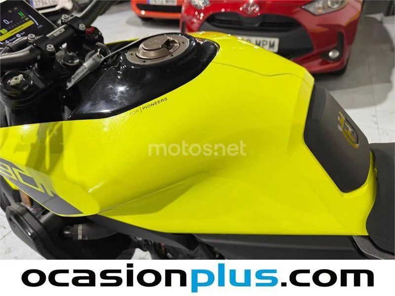 Husqvarna Vitpilen 801 – Vista 17