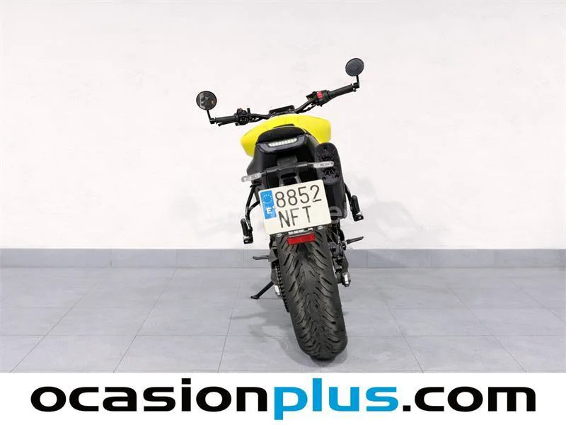 Husqvarna Vitpilen 801 – Vista 4