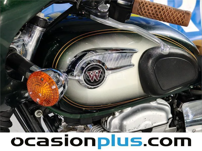Kawasaki W 800 Cafe Style – Vista 23