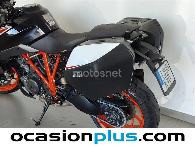 KTM 1290 Super Duke GT – Vista 23