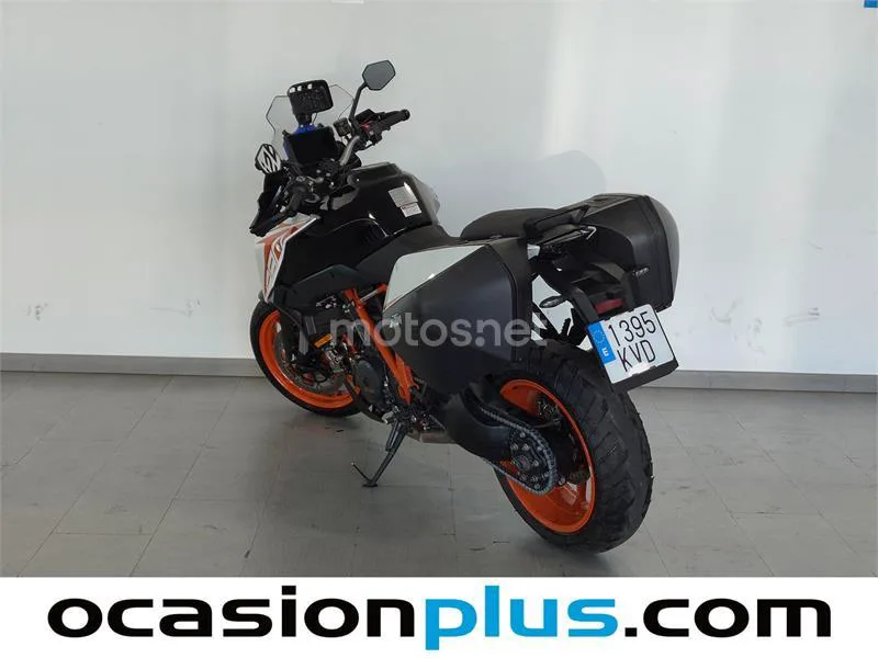 KTM 1290 Super Duke GT – Vista 7