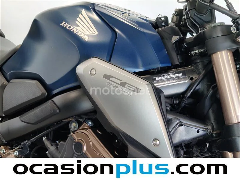 Honda CB 650 R – Vista 19