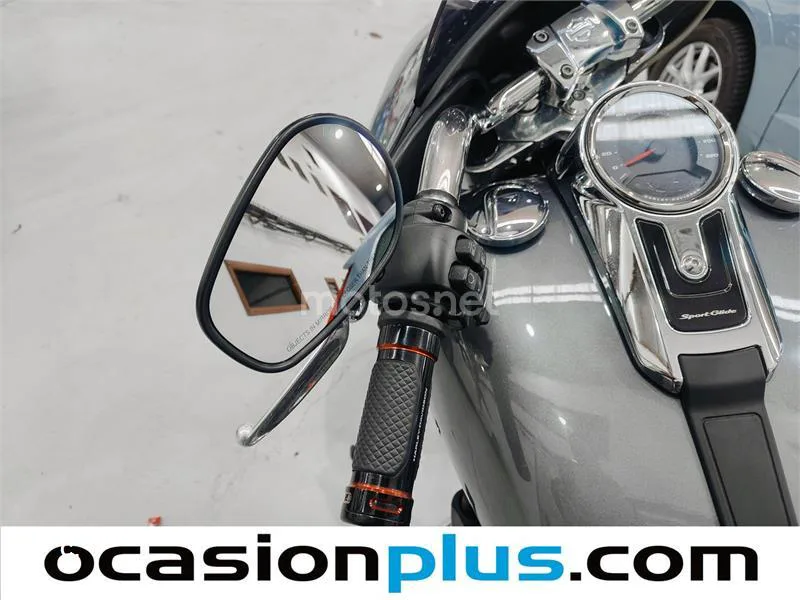 Harley-Davidson Sport Glide – Vista 16
