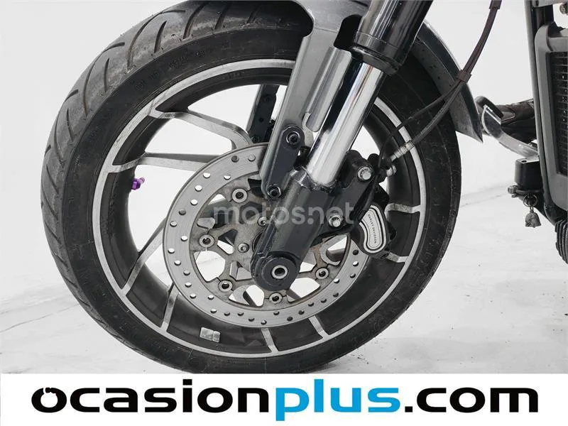 Harley-Davidson Sport Glide – Vista 19