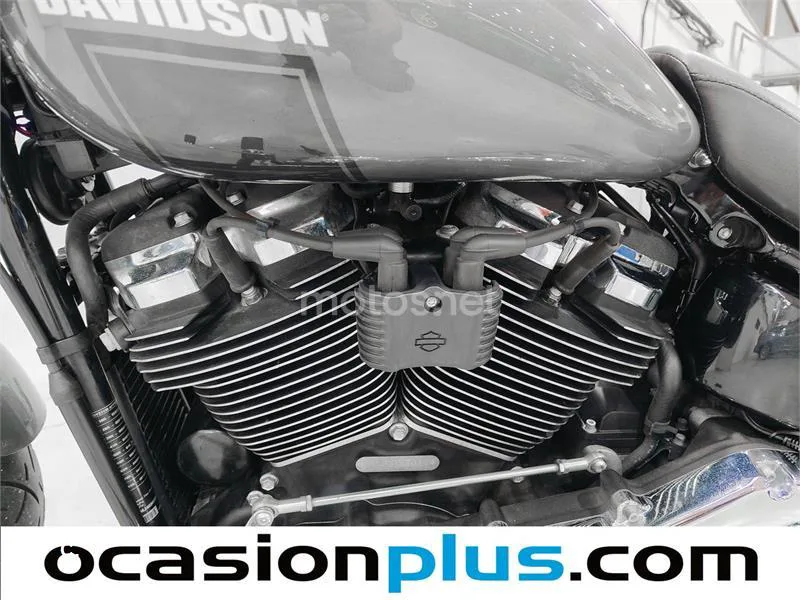Harley-Davidson Sport Glide – Vista 25