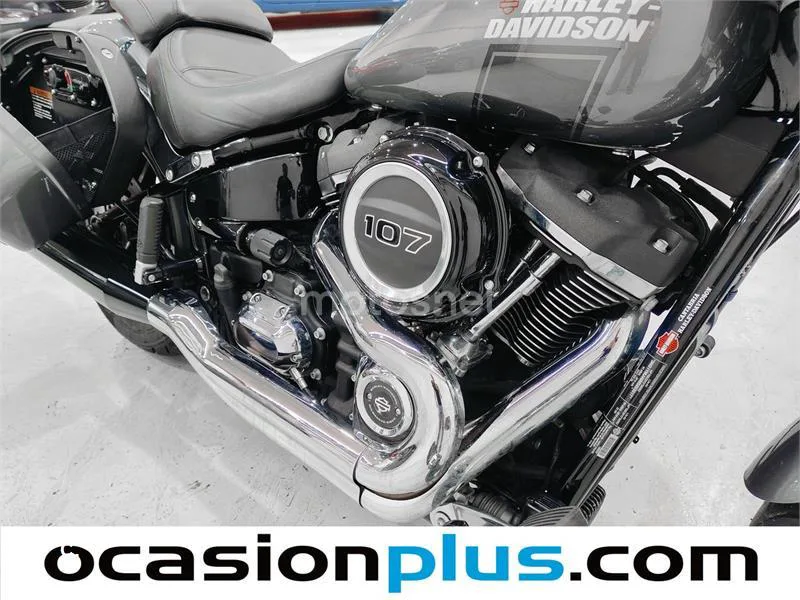 Harley-Davidson Sport Glide – Vista 37