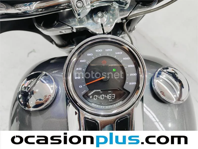 Harley-Davidson Sport Glide – Vista 10