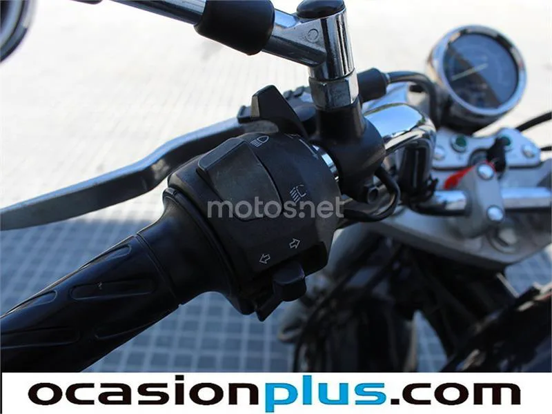 Suzuki V-Strom 650 – Vista 11