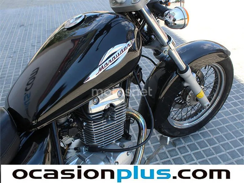 Suzuki V-Strom 650 – Vista 8