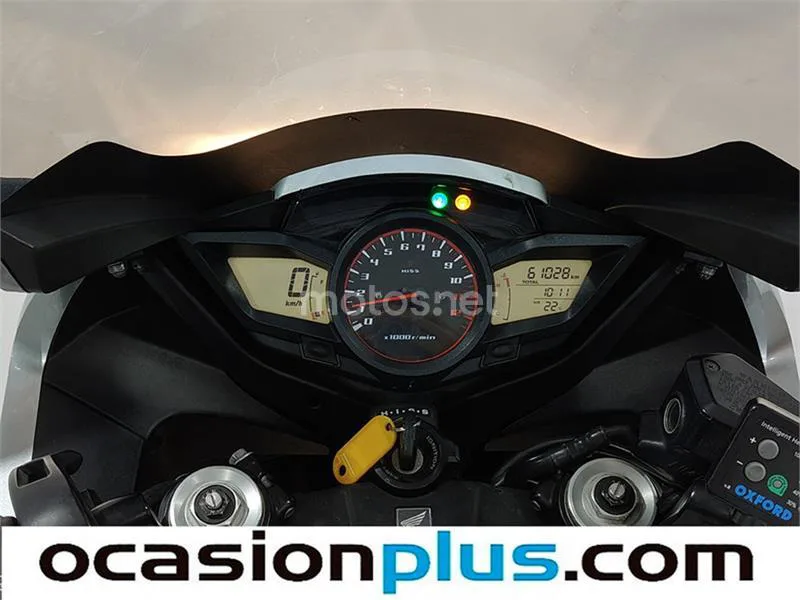 Honda VFR 1200 F DCT – Vista 10
