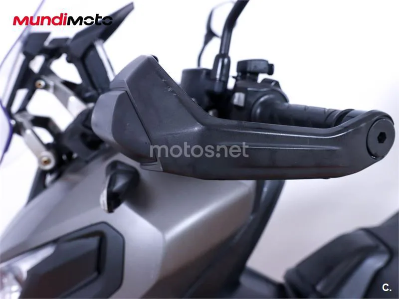 Honda X-ADV – Vista 25