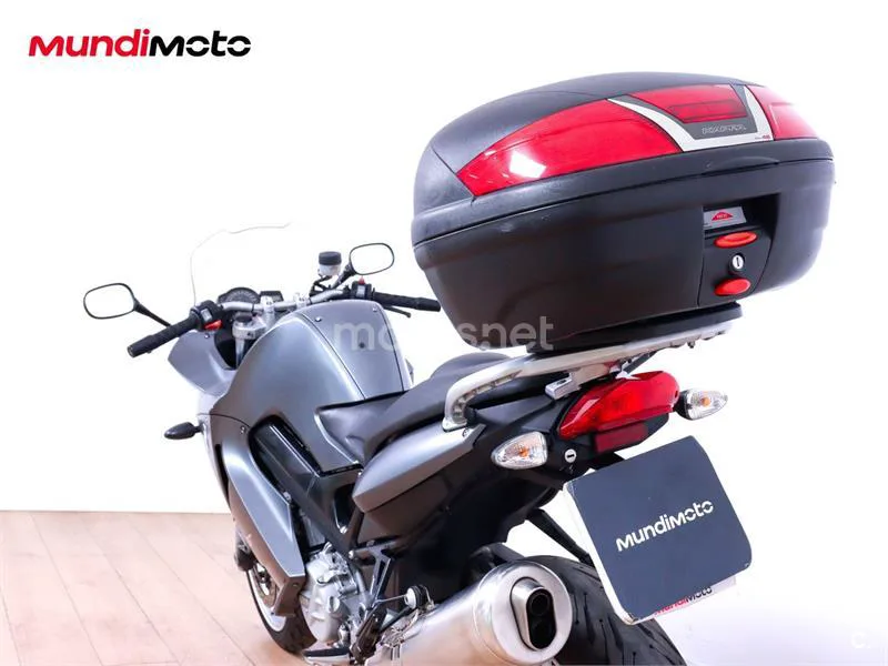 BMW F 800 ST – Vista 9