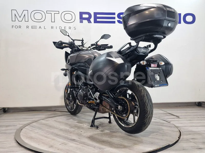 Yamaha MT-09 – Vista 3