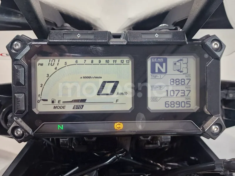 Yamaha MT-09 – Vista 9
