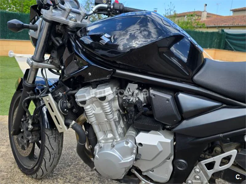 Suzuki Bandit 650 – Vista 3