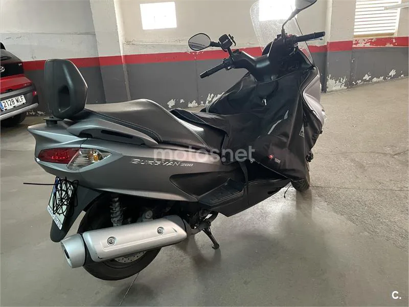 Suzuki Burgman 200 – Vista 3