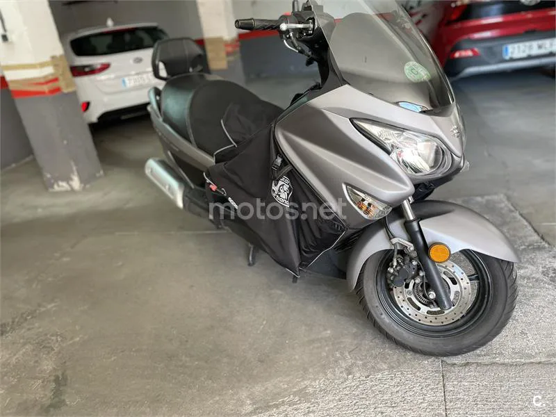 Suzuki Burgman 200 – Vista 6