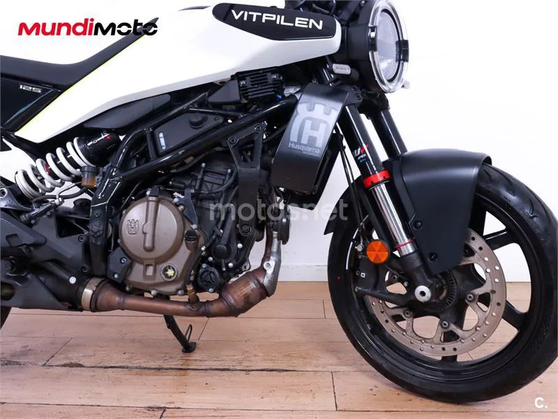 Husqvarna Vitpilen 125 – Vista 19