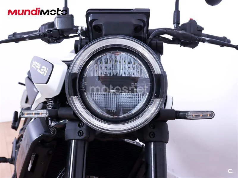 Husqvarna Vitpilen 125 – Vista 5